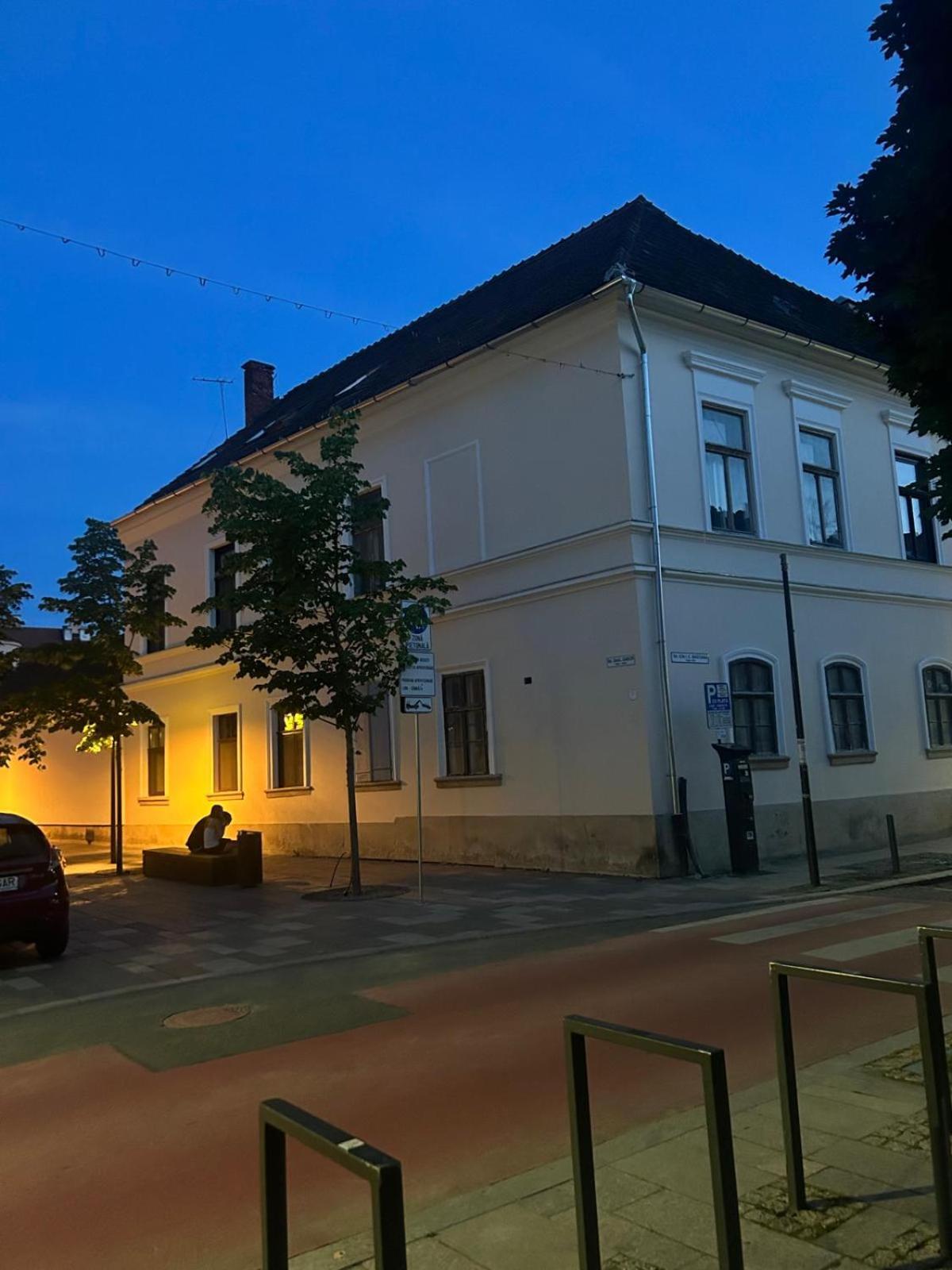 Ferienwohnung Strada Ion I. C. Bratianu Nr.24 Cluj-Napoca Exterior foto